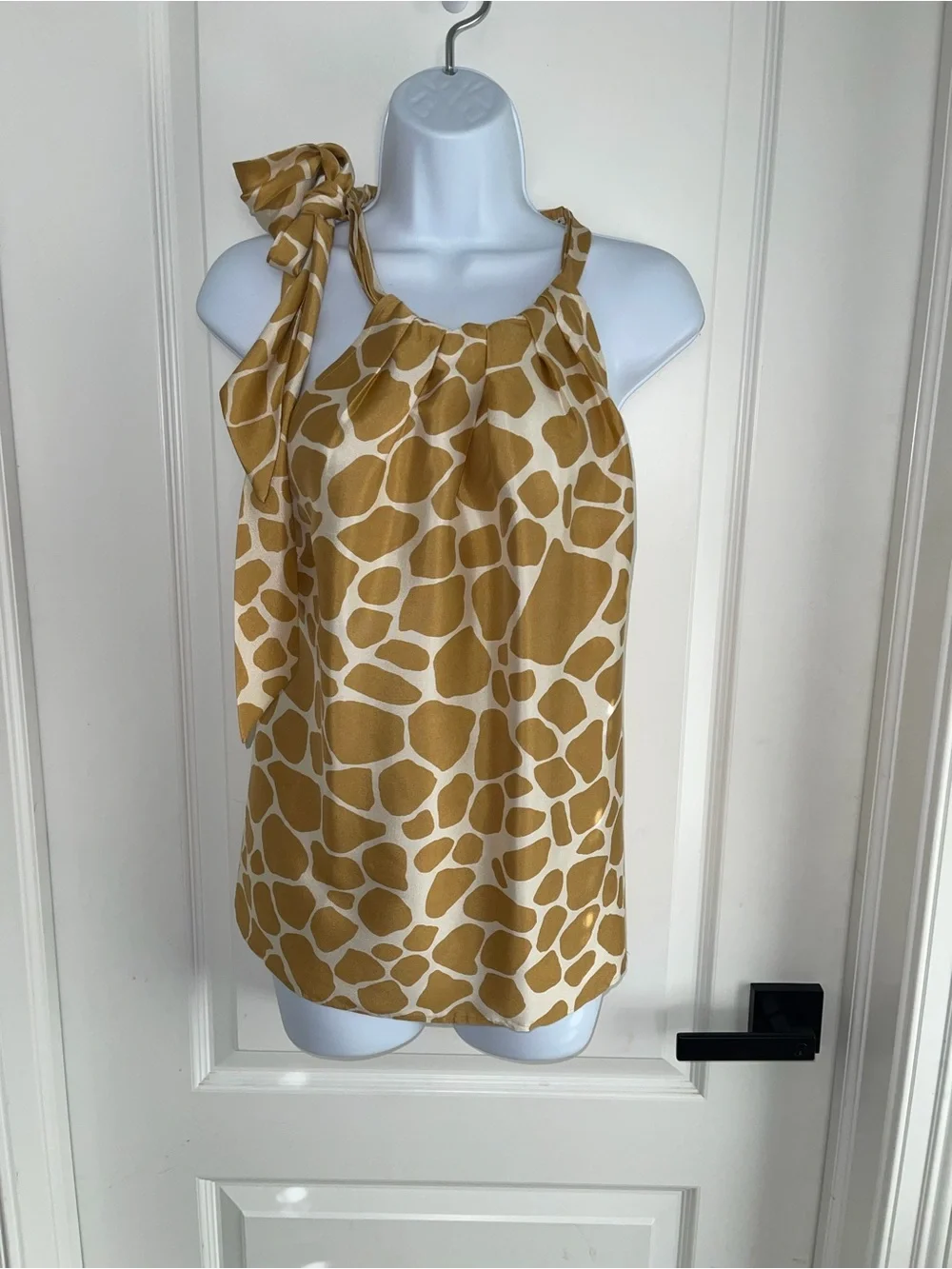 J.Crew 100% Silk Giraffe Print Tie Shoulder Tank Top Size 8 Mustard Beige